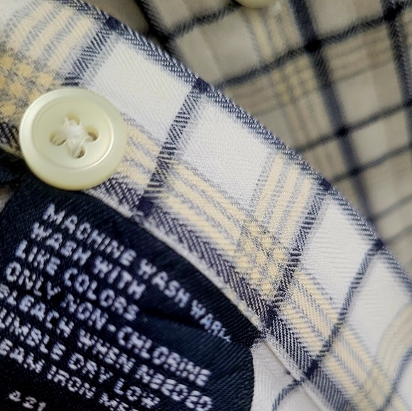 Nautica Men's Buttondown Shirt - Picture 7 of 8